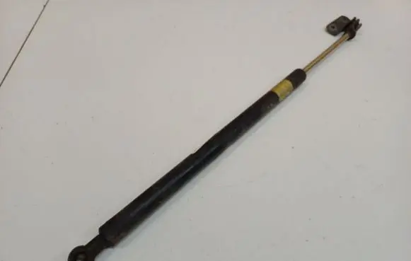 Subaru B9 Tribeca Front bonnet/hood damper/strut 
