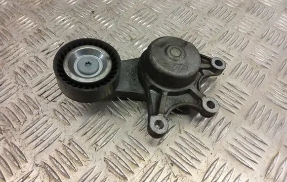 BMW 4 F32 F33 Generator/alternator belt tensioner 7594969