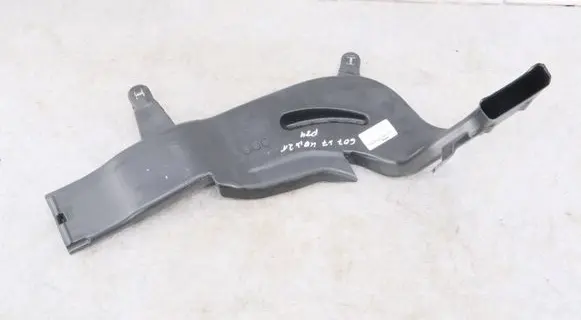 BMW X7 G07 Cabin air duct channel 7434329 51477434329