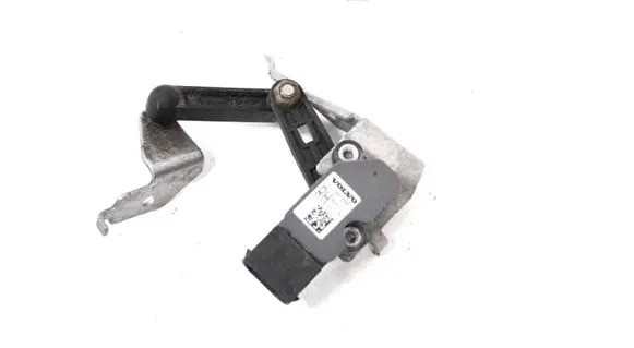 Volvo XC90 Air suspension front height level sensor 32246988