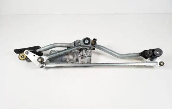 Audi A5 8T 8F Front wiper linkage 8T2955119D