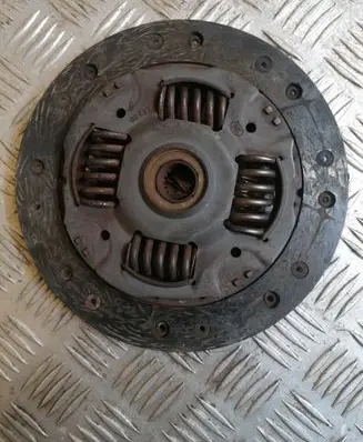 Ford Fiesta Clutch pressure plate 9649851680 3S617550AA