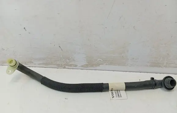 Volvo XC60 Breather/breather pipe/hose 32226873