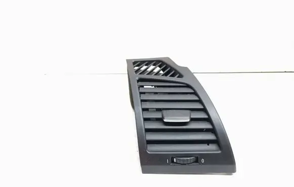 BMW 1 E82 E88 Dashboard side air vent grill/cover trim 7059188 51607059188