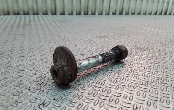 KIA Sportage Front suspension camber bolt 