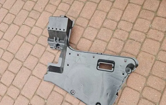Toyota Camry VIII XV70 Front underbody cover/under tray 58399-33080-
