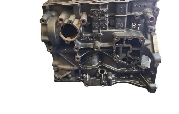 Volkswagen Golf VI Engine block CBD 03L021BG
