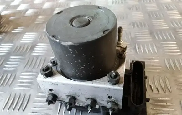 Nissan Primera ABS Pump 0265231317 47660AV712 0265800334