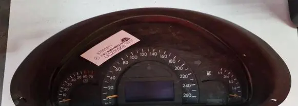 Mercedes-Benz C W203 Speedometer (instrument cluster) 87001411