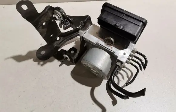 Land Rover Evoque I ABS Pump HJ322C405