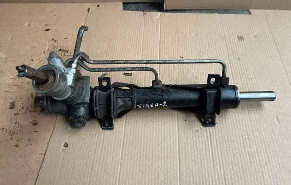 Opel Tigra A Steering rack
