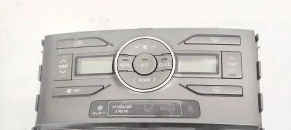 Toyota Auris 150 Climate control unit 5590002231 55900-02221