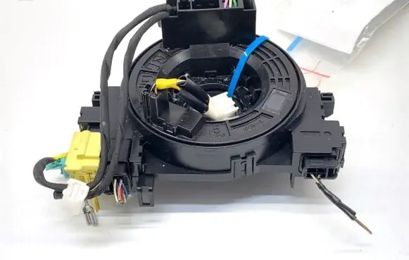 Toyota Yaris Cross Airbag squib ring wiring K011075N356