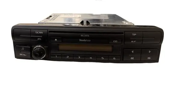 Skoda Octavia Mk2 (1Z) Radio/CD/DVD/GPS head unit 1Z0035152E SKZAZ5K1515029