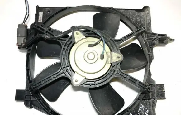 Mazda Premacy Radiator cooling fan shroud