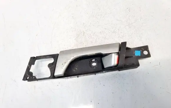 Chevrolet Captiva Rear door interior handle SWC200411