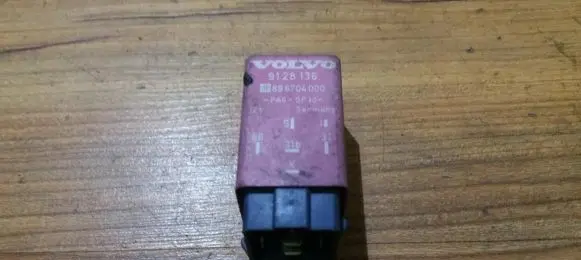 Volvo S70 V70 V70 XC Other relay 9128136 898704000