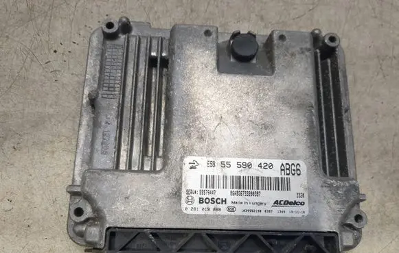 Opel Meriva B Engine control unit/module 55590420 55579447 0281019088