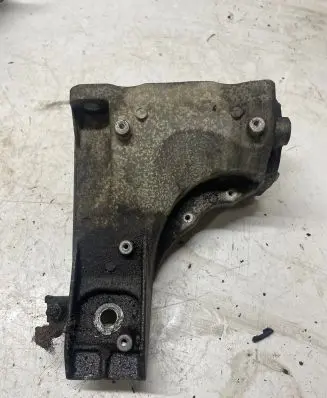BMW X5 E70 Engine mounting bracket 6777263 A1919603 C010SSY