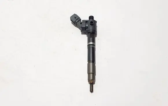 Volvo V70 Fuel injector 31336878