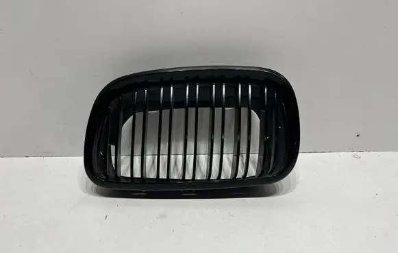 BMW X5 E70 Front bumper upper radiator grill 7171395