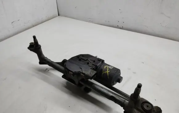 Seat Alhambra (Mk2) Wiper motor 1397220622