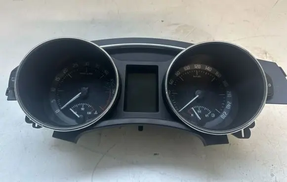 Skoda Superb B6 (3T) Speedometer (instrument cluster) 3T1920841K