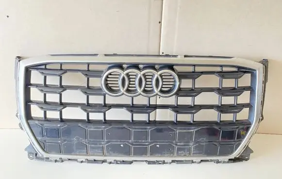 Audi Q2 - Front bumper upper radiator grill 40105108 40105109