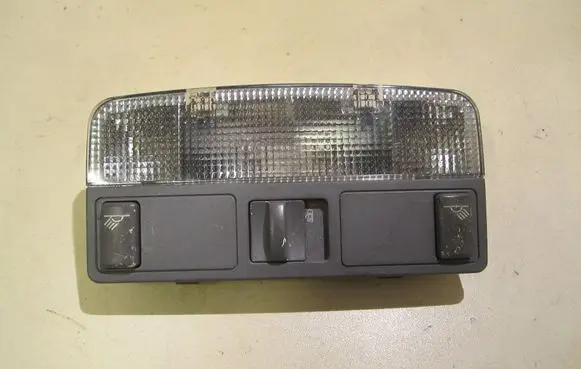 Volkswagen PASSAT B5.5 Front seat light 8D0947111
