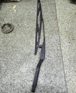 BMW 1 E81 E87 Windshield/front glass wiper blade 7169973