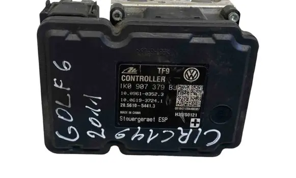 Volkswagen Golf VI ABS Pump 1K0907379BJ 1K0614517CB