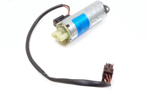 Mercedes-Benz S W220 Seat adjustment motor 2208201542 0130002568