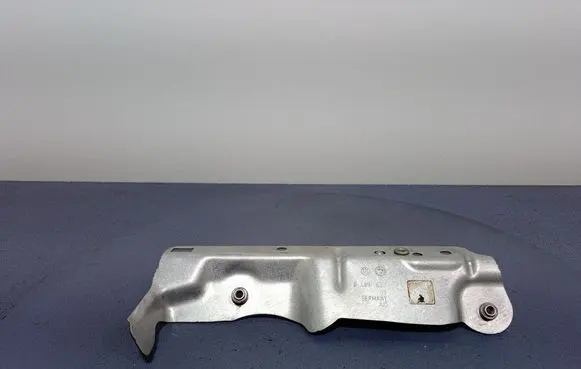 BMW 1 F40 Exhaust heat shield 8489630