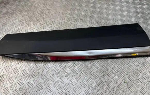Peugeot 3008 II Front door trim (molding) 9811404077