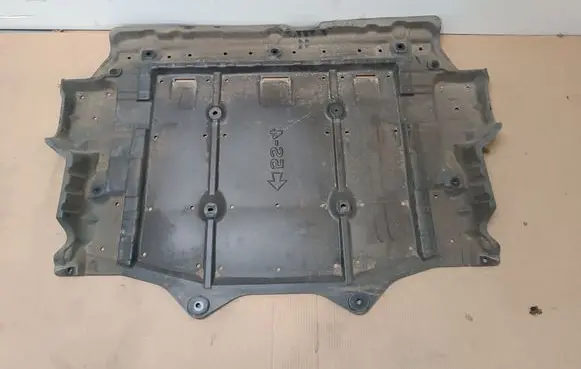 Nissan Leaf II (ZE1) Engine splash shield/under tray 748N35SK0B