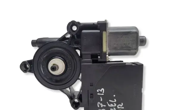 Volkswagen Passat Alltrack Front door window regulator motor 3AA959702A 3AA837462