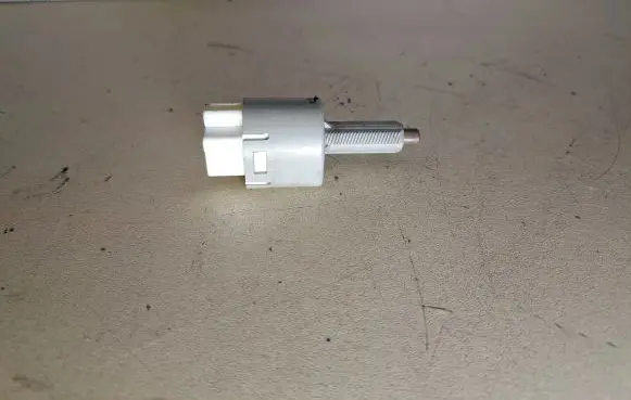 Toyota RAV 4 (XA30) Brake pedal sensor switch