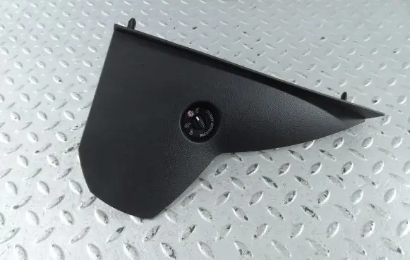 Dacia Sandero III Dashboard side end trim 689205095R
