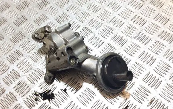 Audi A5 8T 8F Oil pump 059115105AJ