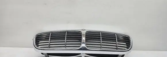 Jaguar XJ X350 Front bumper upper radiator grill 2W935510AA