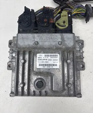 Ford Kuga II Engine control unit/module DV4112A650BG