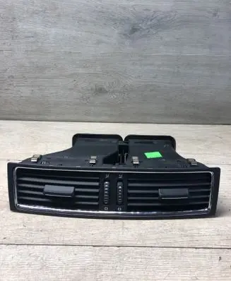Skoda Superb B6 (3T) Dash center air vent grill 3T0820951A 1461146A W12003