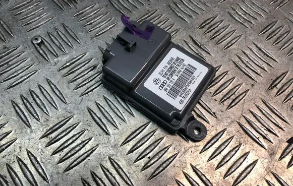 Audi Q5 SQ5 Seat control module 8R0959339A