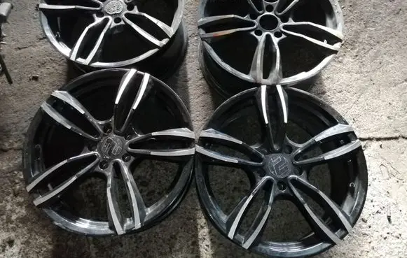 R19 alloy rim