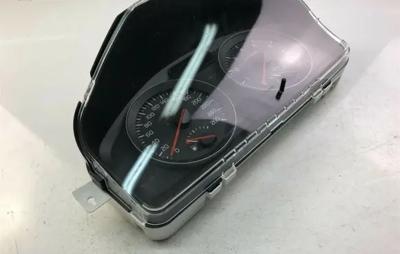 Volvo V50 Speedometer (instrument cluster) 31254775 K3540