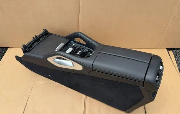 Mercedes-Benz GLE W167 Other center console (tunnel) element A1676801601