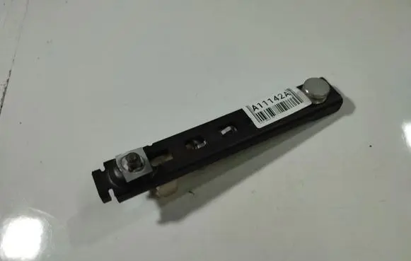 Nissan Qashqai Seat belt adjustment rail 