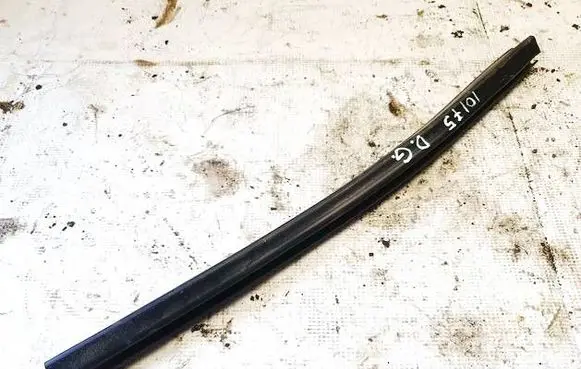 Renault Megane I Rubber seal rear door 