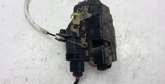 Audi A6 S6 C5 4B Front door lock 4B1837016B