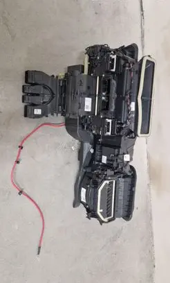 Mercedes-Benz GLE W167 Interior heater climate box assembly A1678301605 07292022 B2102B0290